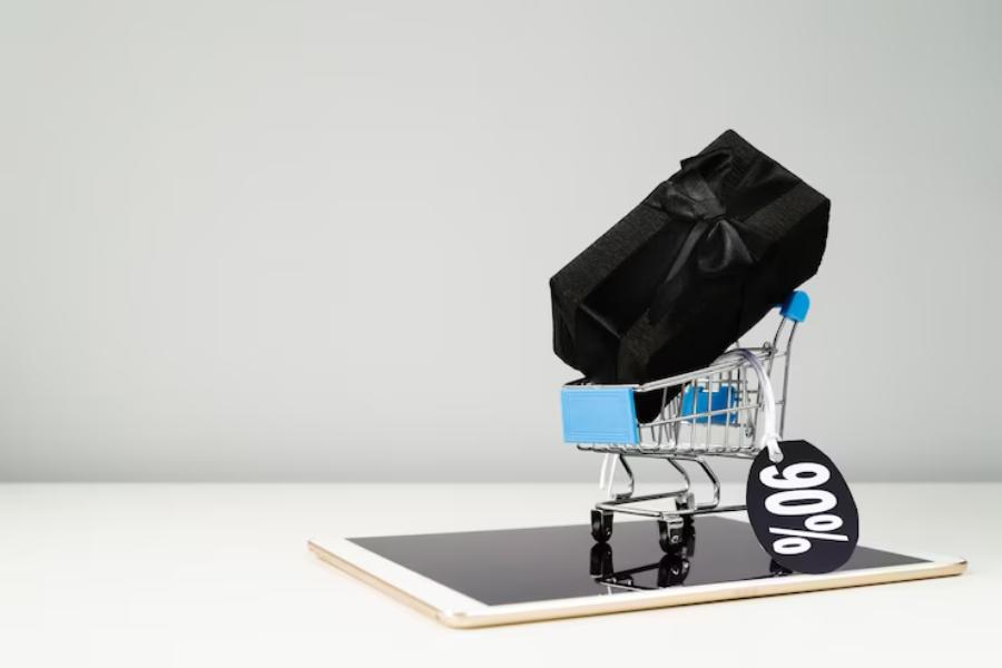 Scaling an Online Store Without Breaking Your Fulfillment or Ad Budget