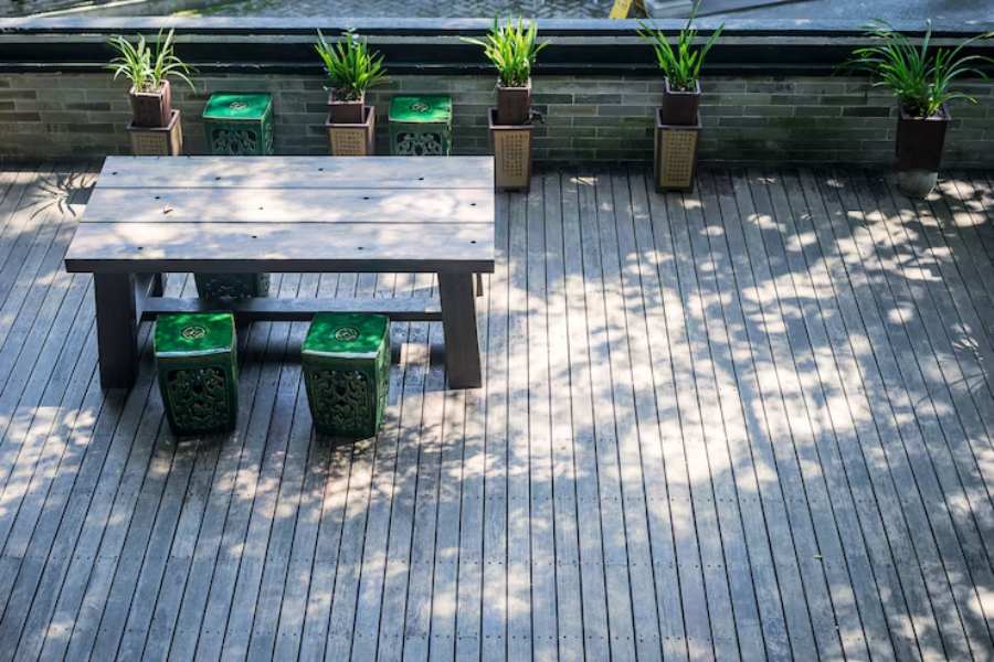 A Guide to Choosing the Perfect Decking for Your Outdoor Space