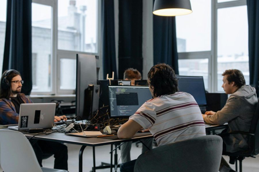 Why select Romanian IT experts