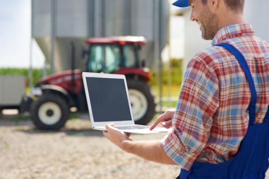 How a Yard Asset Management Tool Improves Trailer Tracking