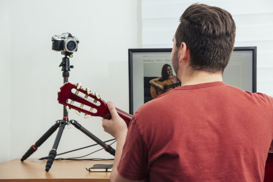 Who Is the Most Famous Influencer